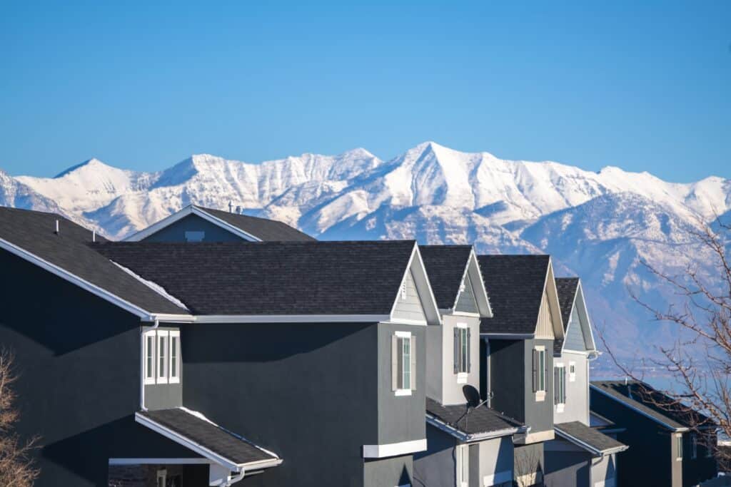 The Best Roofing Materials To Handle Snow